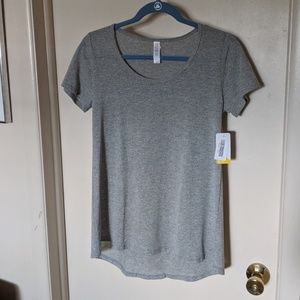 NWT LulaRoe Classic T
